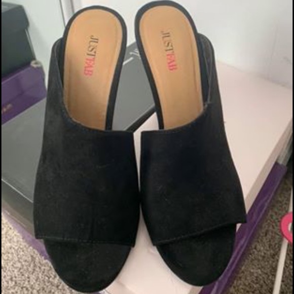 Black wedge heel - Picture 3 of 3